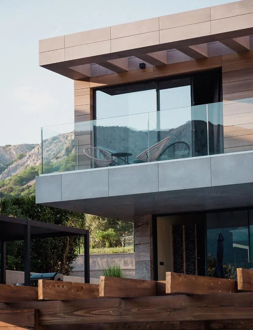 באסקה Luxury Villa Pearl 1 With Infinity Pool 0*,